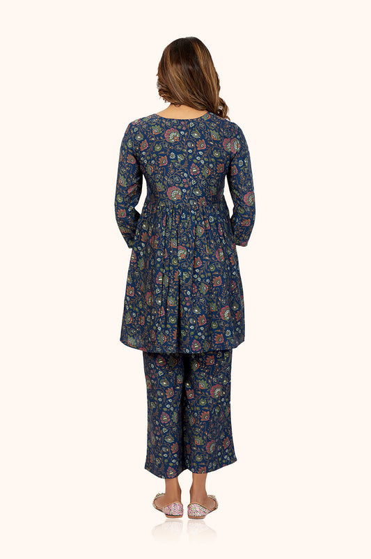 Flared Kurta & Foil Print Pants Co-ord