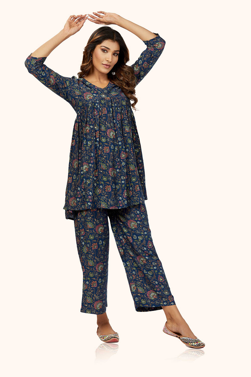 Flared Kurta & Foil Print Pants Co-ord