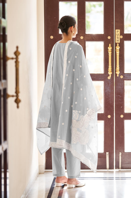 Grey Ethnic Motifs Floral Embroidered Straight Thread Work Kurta Set