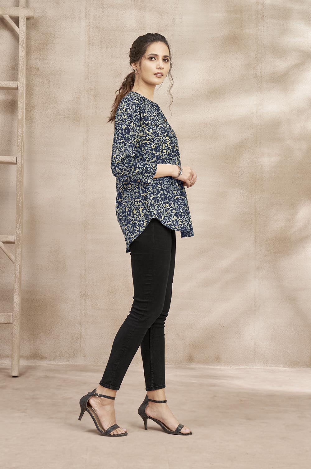 Black and White Abstract Print Top
