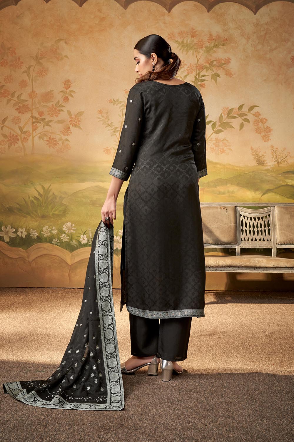 Black Elegance Ensemble Kurta Set and Dupatta
