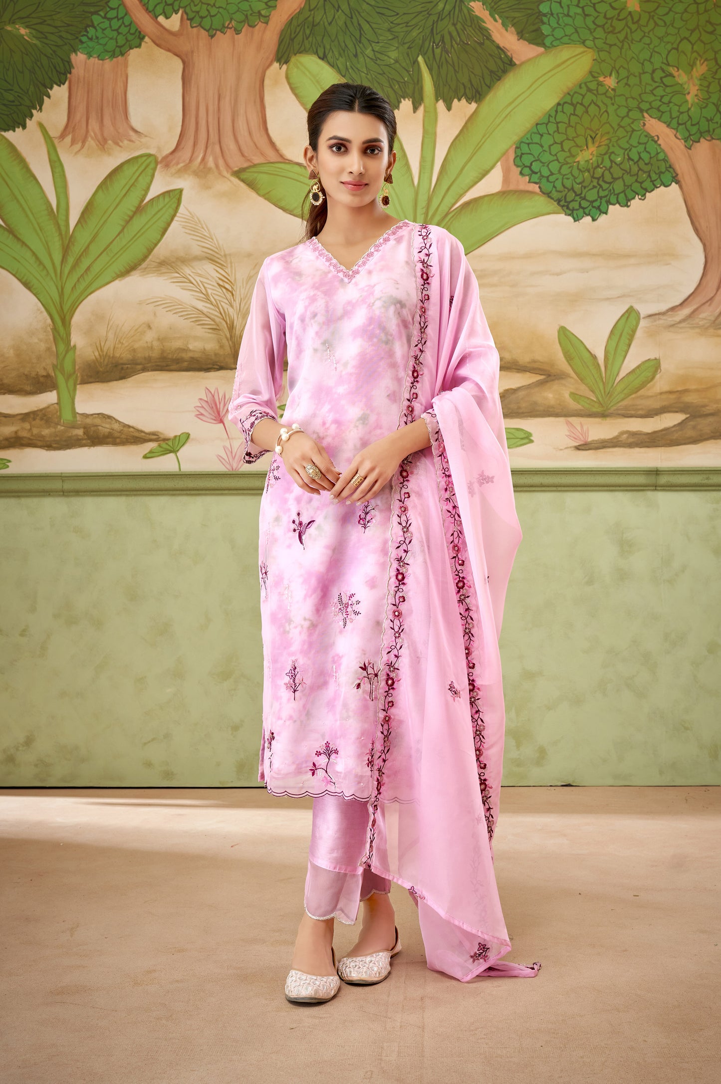 Lilac Floral Embroidered Kurta Set with Dupatta