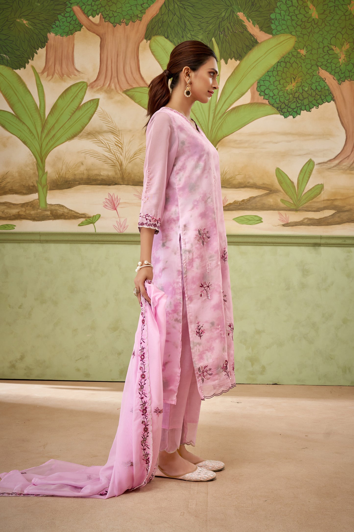 Lilac Floral Embroidered Kurta Set with Dupatta
