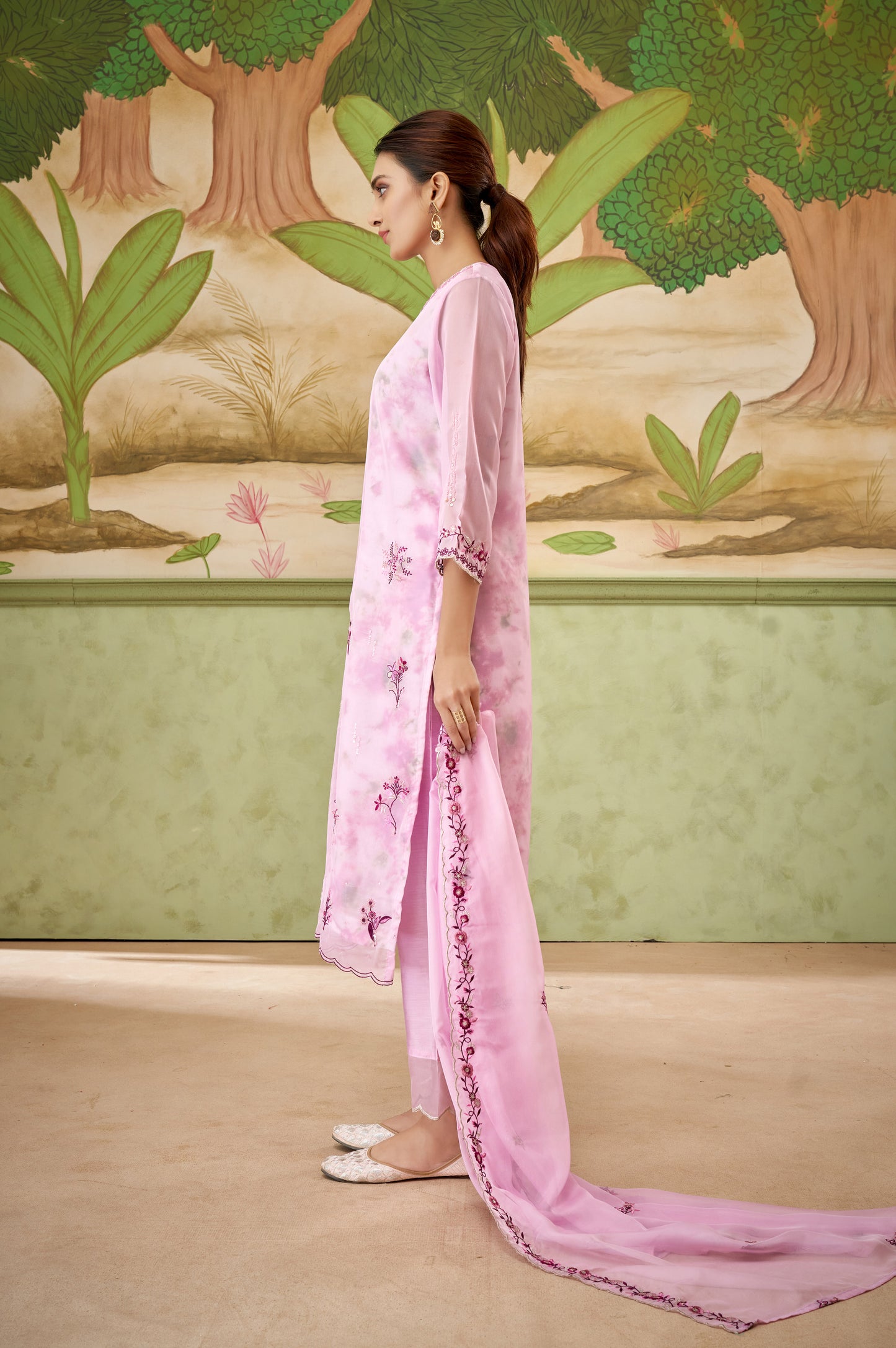 Lilac Floral Embroidered Kurta Set with Dupatta
