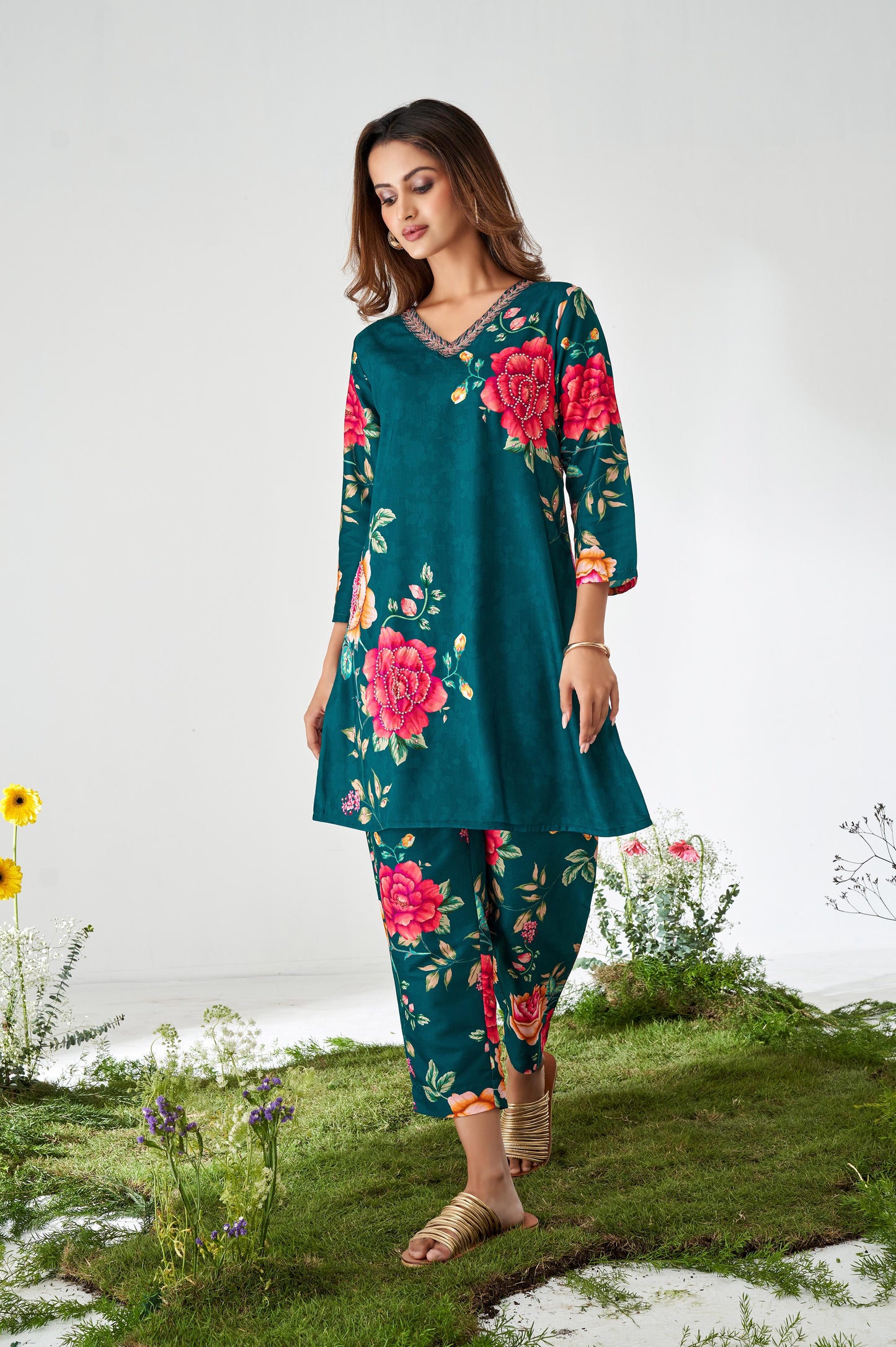 Turqoise Blue Floral Print Kurta and Pant Co-ord set