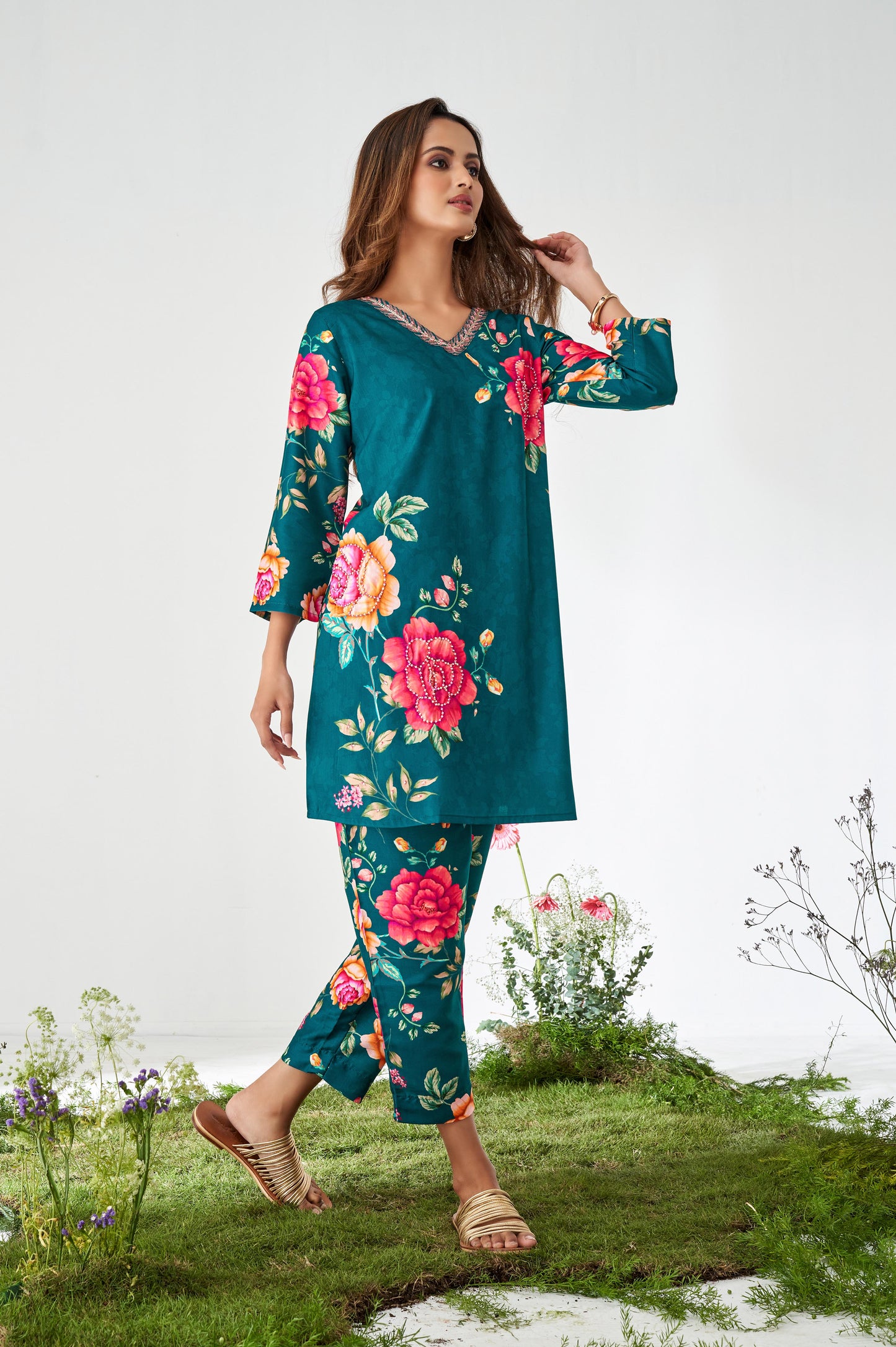 Turqoise Blue Floral Print Kurta and Pant Co-ord set