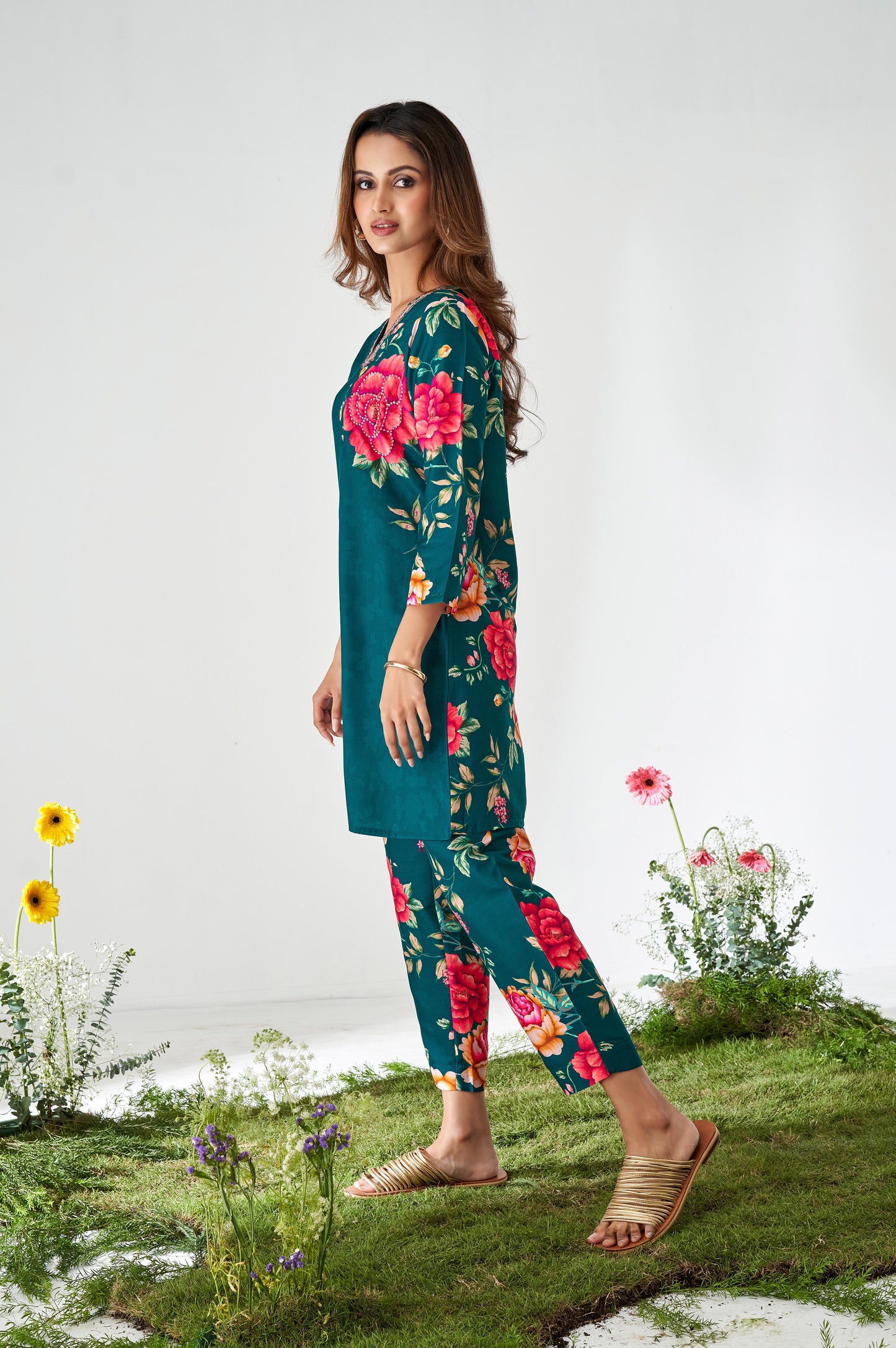 Turqoise Blue Floral Print Kurta and Pant Co-ord set