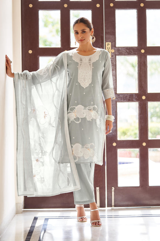 Grey Ethnic Motifs Embroidered Straight Thread Work Kurta Set