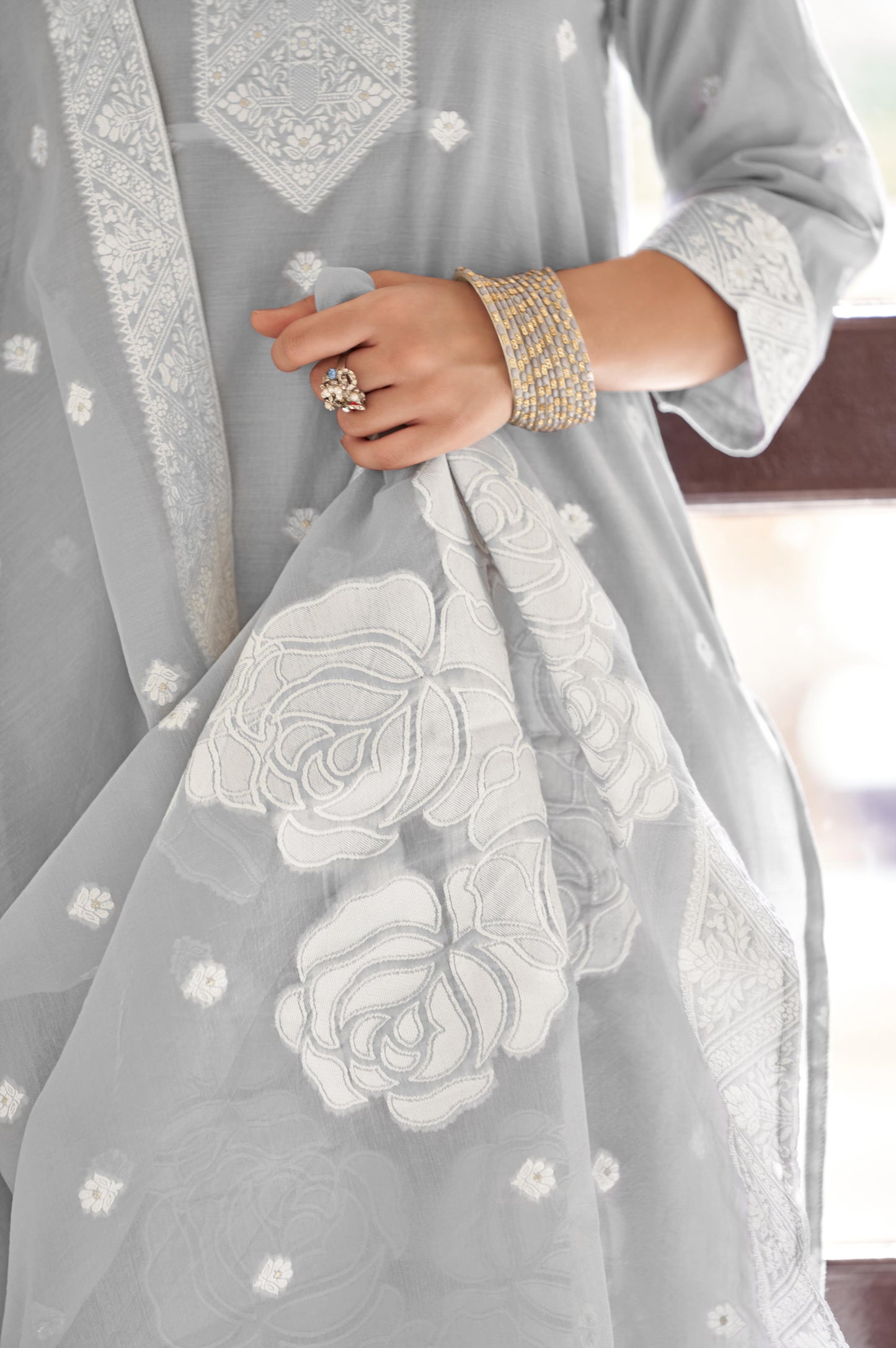 Grey Ethnic Motifs Floral Embroidered Straight Thread Work Kurta Set