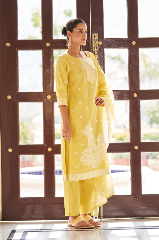 Yellow Ethnic Motifs Floral Embroidered Straight Thread Work Kurta Set