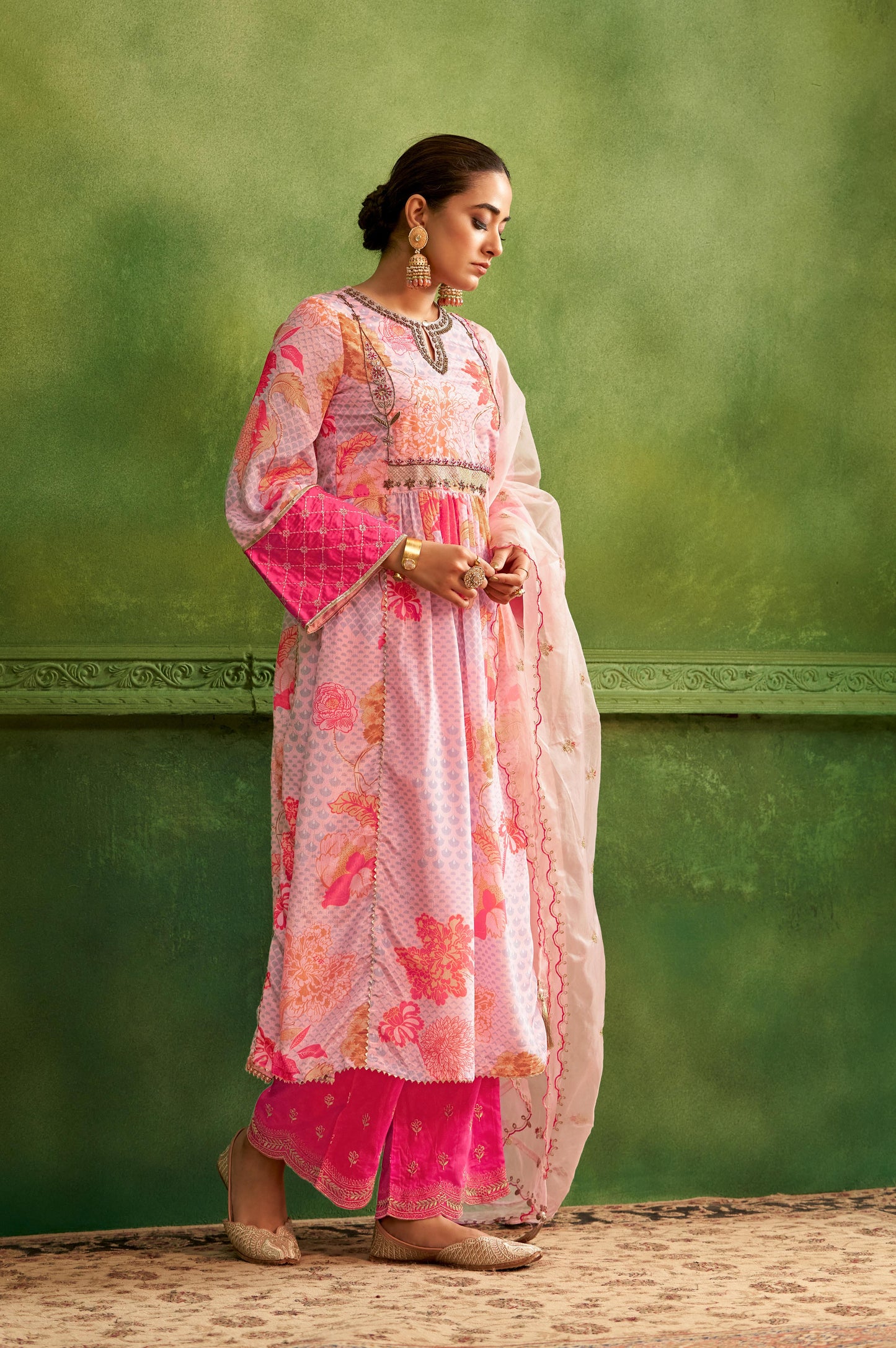 Light Pink Embroidered Hand work Kurta Set with Pink Embroidered Dupatta