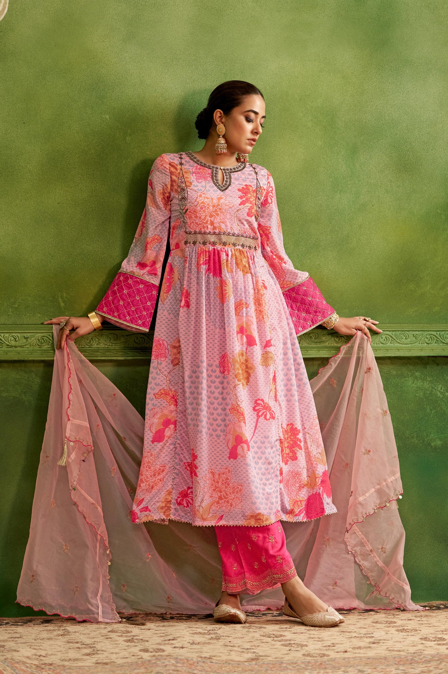 Light Pink Embroidered Hand work Kurta Set with Pink Embroidered Dupatta