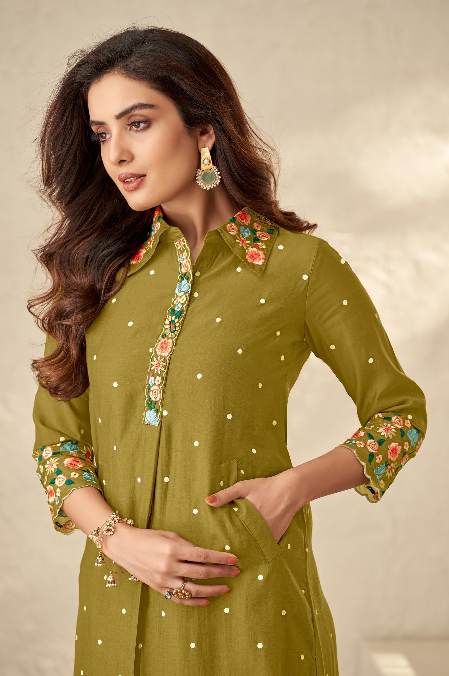 Olive Green Floral Embroidered Regular Thread Work Kurta with Palazzos