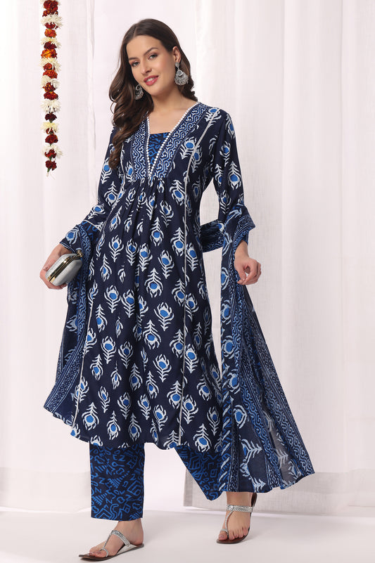 Blue Cotton Blend Floral Printed Kurta Set with Dupatta For Women