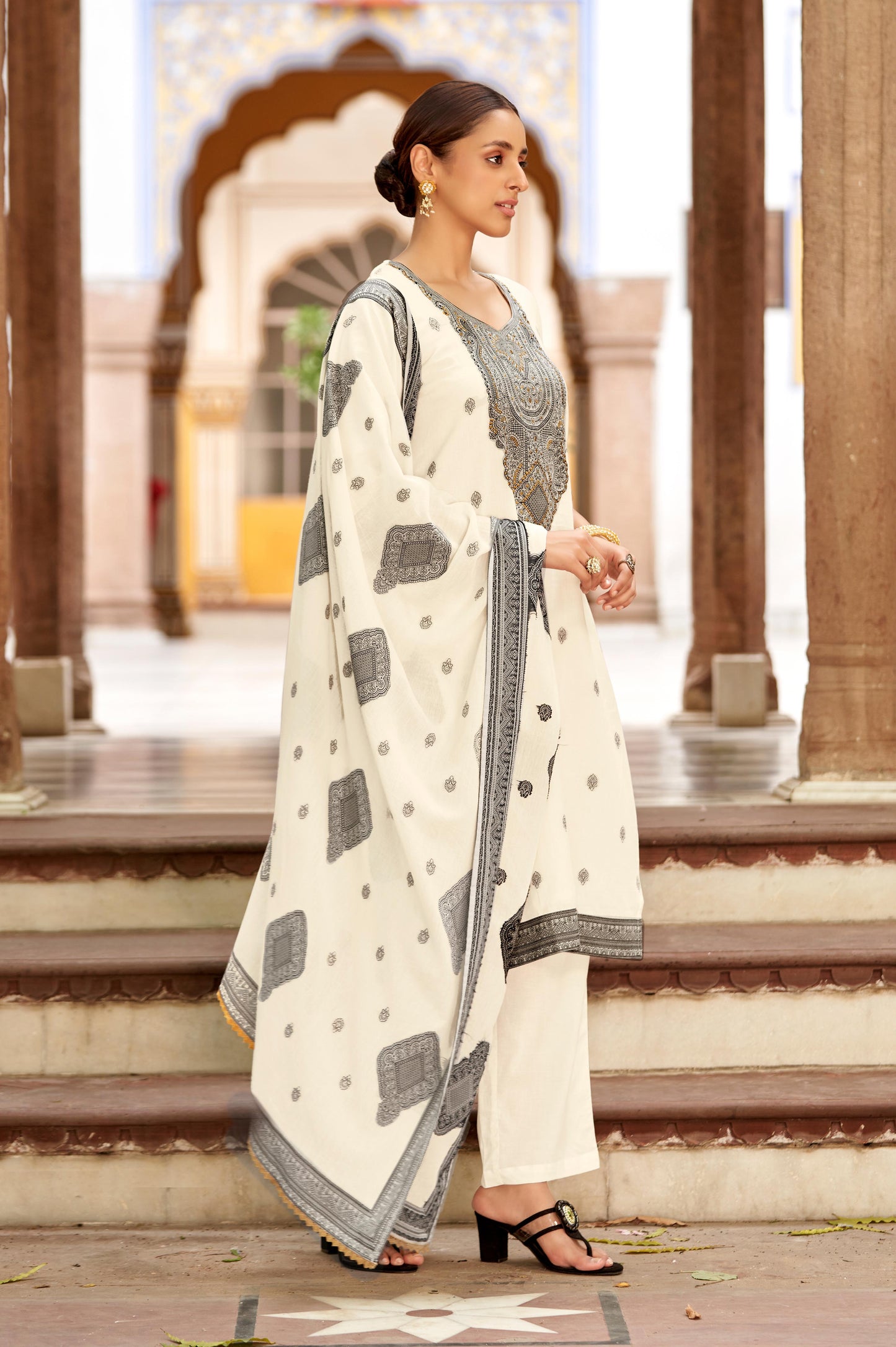 White Pure Cotton Jacquard Straight Kurta With Trousers And Dupatta