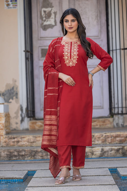 Red Cotton Blend Embroidered Kurta Set with Dupatta For Women
