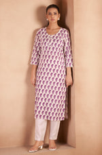Cream & Wine Pure Cotton Paisley Printed Kurta For Women