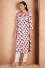 Cream & Wine Pure Cotton Paisley Printed Kurta For Women