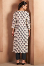 Cream & Black Pure Cotton Paisley Printed Kurta For Women