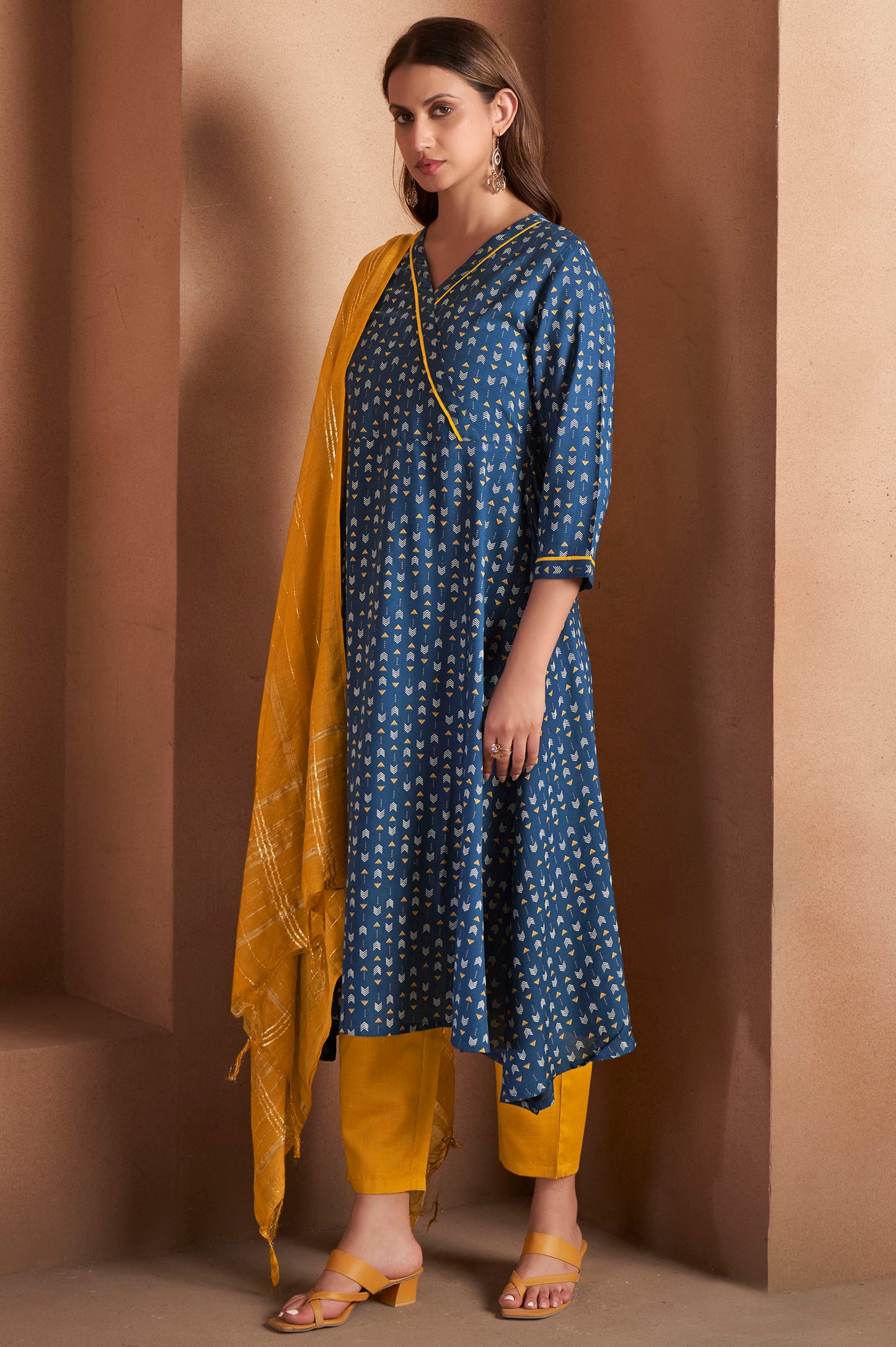Navy Blue Viscose Rayon Printed Kurta Set For Women