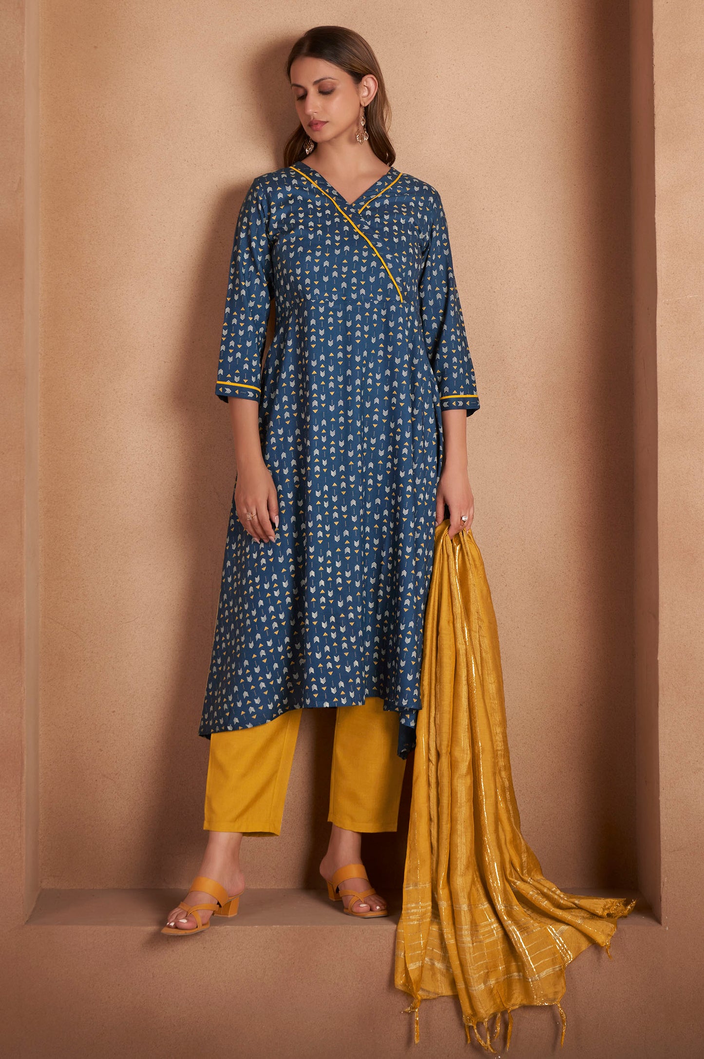 Navy Blue Viscose Rayon Printed Kurta Set For Women