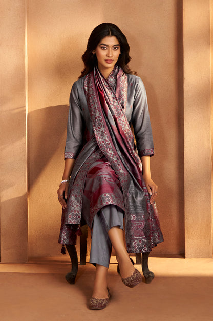 Grey Jacquard Art Silk Fla Grey Kurta Set with Cotton Bottom & Silk Blend Dupatta