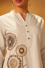 Women White Pure Cotton Embroidered Straight Kurta Co-Ord Set