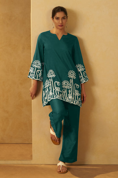 Women Dark Green Embroidered Cotton Blend Straight Kurta Co-ord Set
