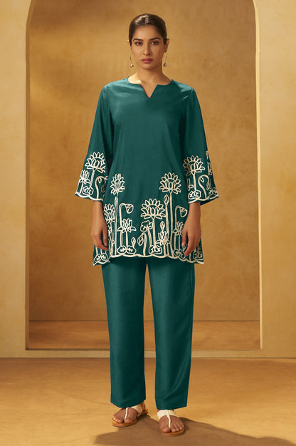 Women Dark Green Embroidered Cotton Blend Straight Kurta Co-ord Set