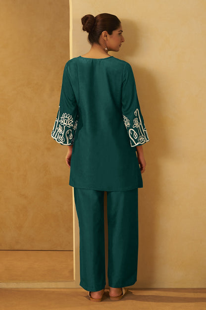 Women Dark Green Embroidered Cotton Blend Straight Kurta Co-ord Set
