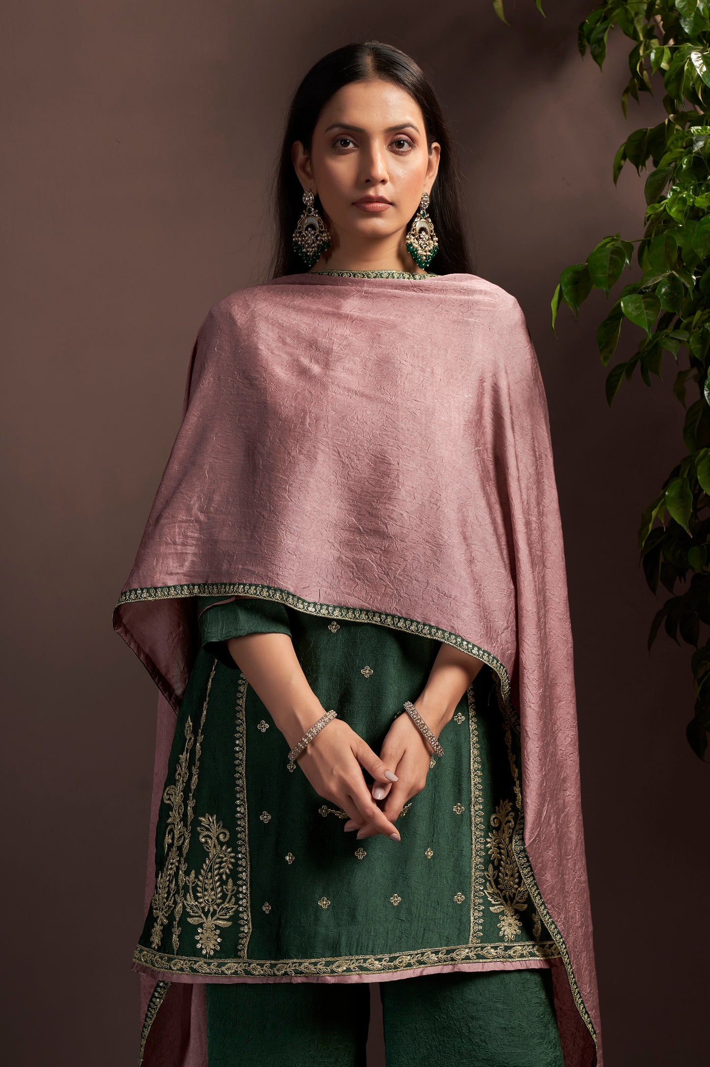 Green Embroidered Silk Blend Straight Kurta Set with Pink Net Dupatta
