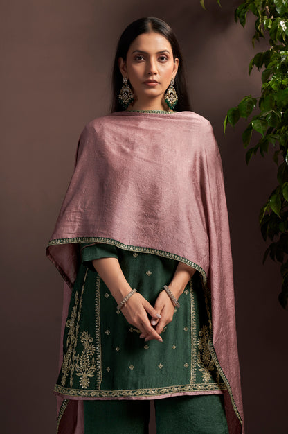 Green Embroidered Silk Blend Straight Kurta Set with Pink Net Dupatta