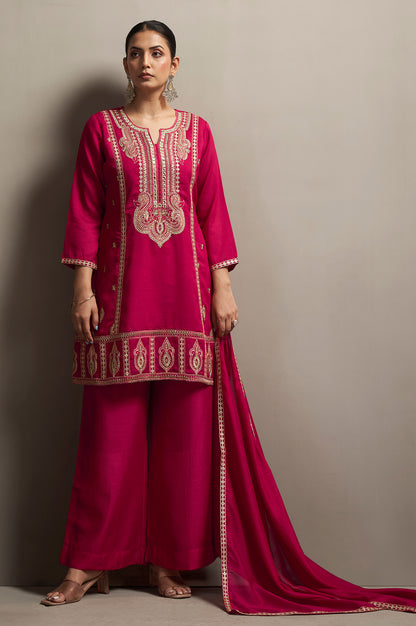 Women's Red Embroidered Silk Blend Straight Kurta Set
