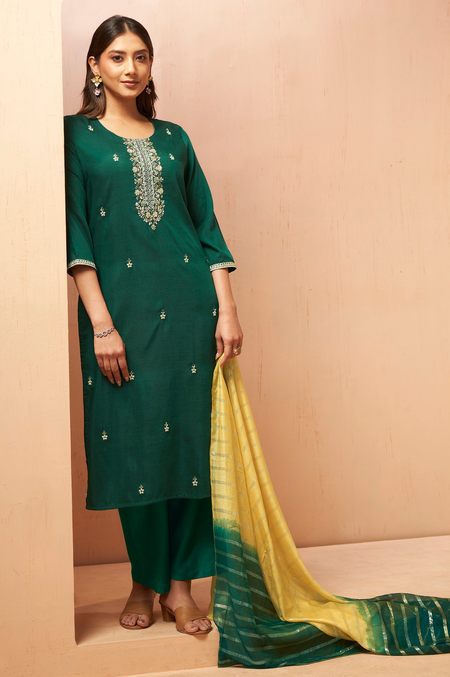 Women's Green Embroidered Chinnon Kurta Set