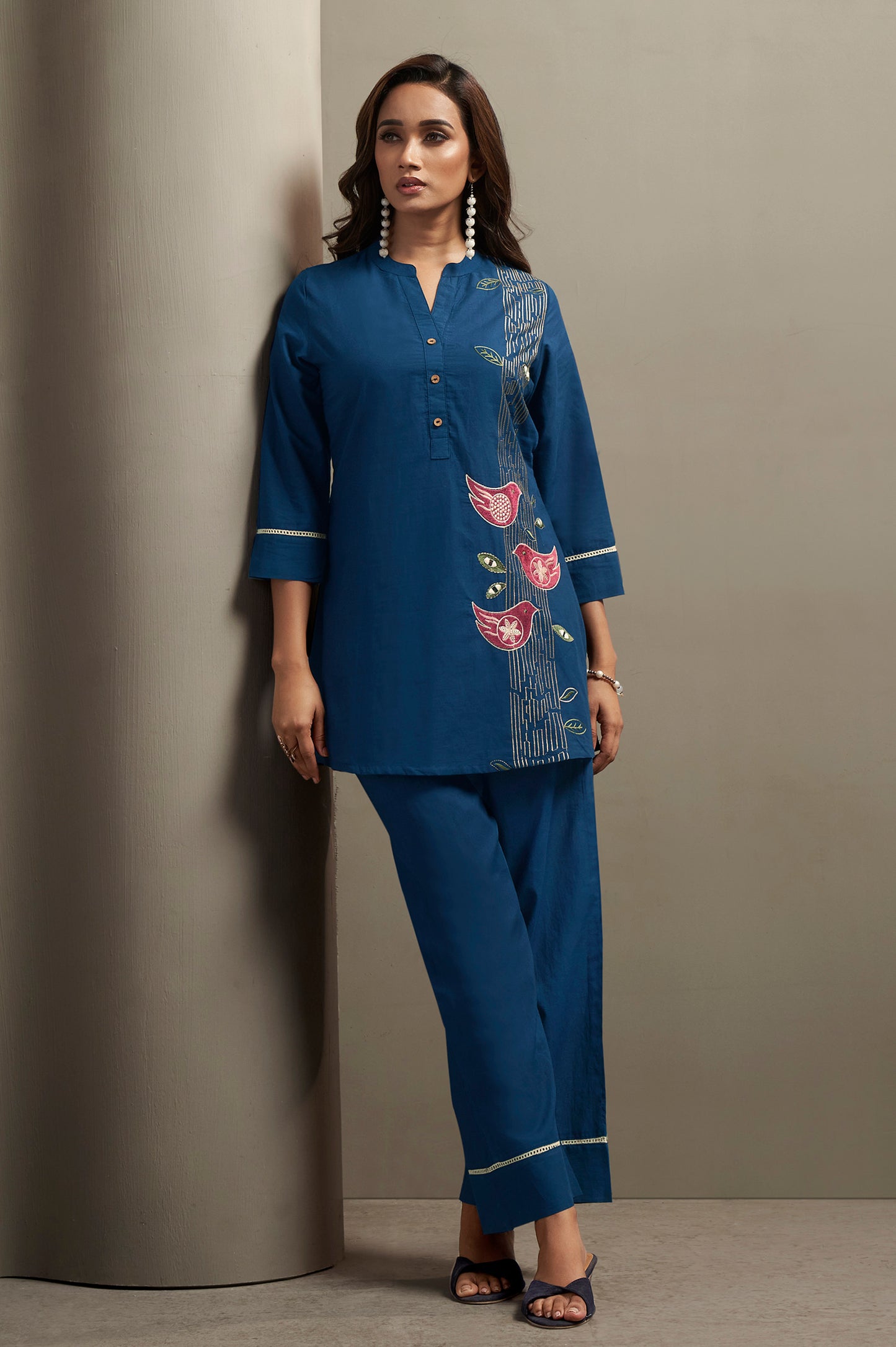 Women's Pure Cotton Bird Embroidered Straight Kurta with Solid Pure Cotton Pants Co-Ord Set