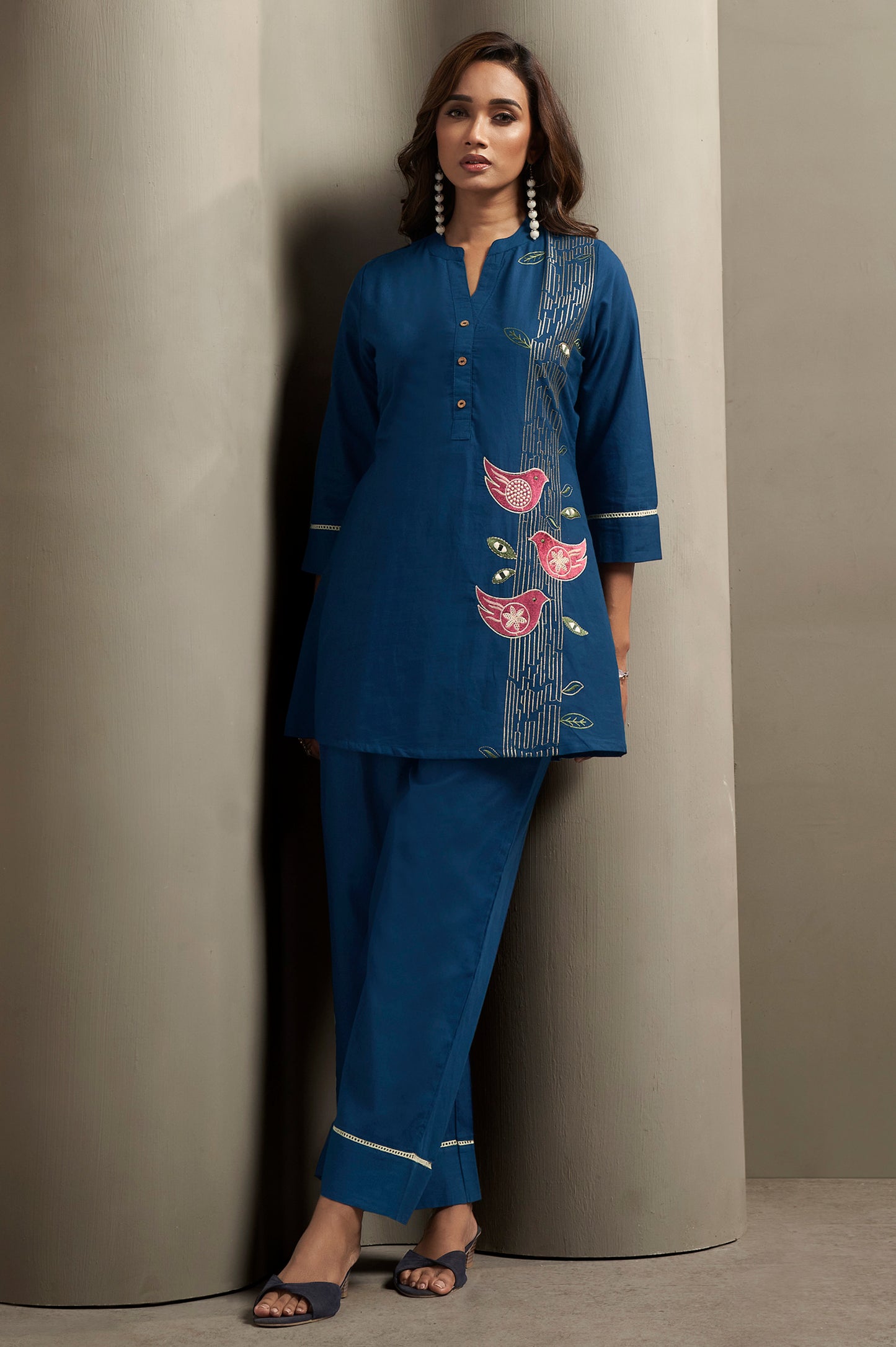 Women's Pure Cotton Bird Embroidered Straight Kurta with Solid Pure Cotton Pants Co-Ord Set
