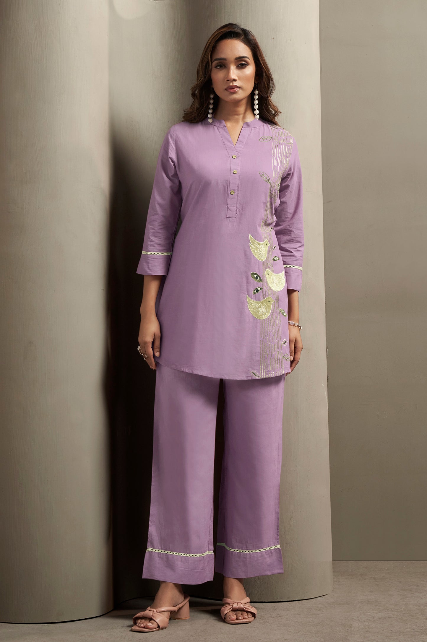 Women's Purple Pure Cotton Bird Embroidered Straight Kurta with Solid Pure Cotton Pants Co-ord Set