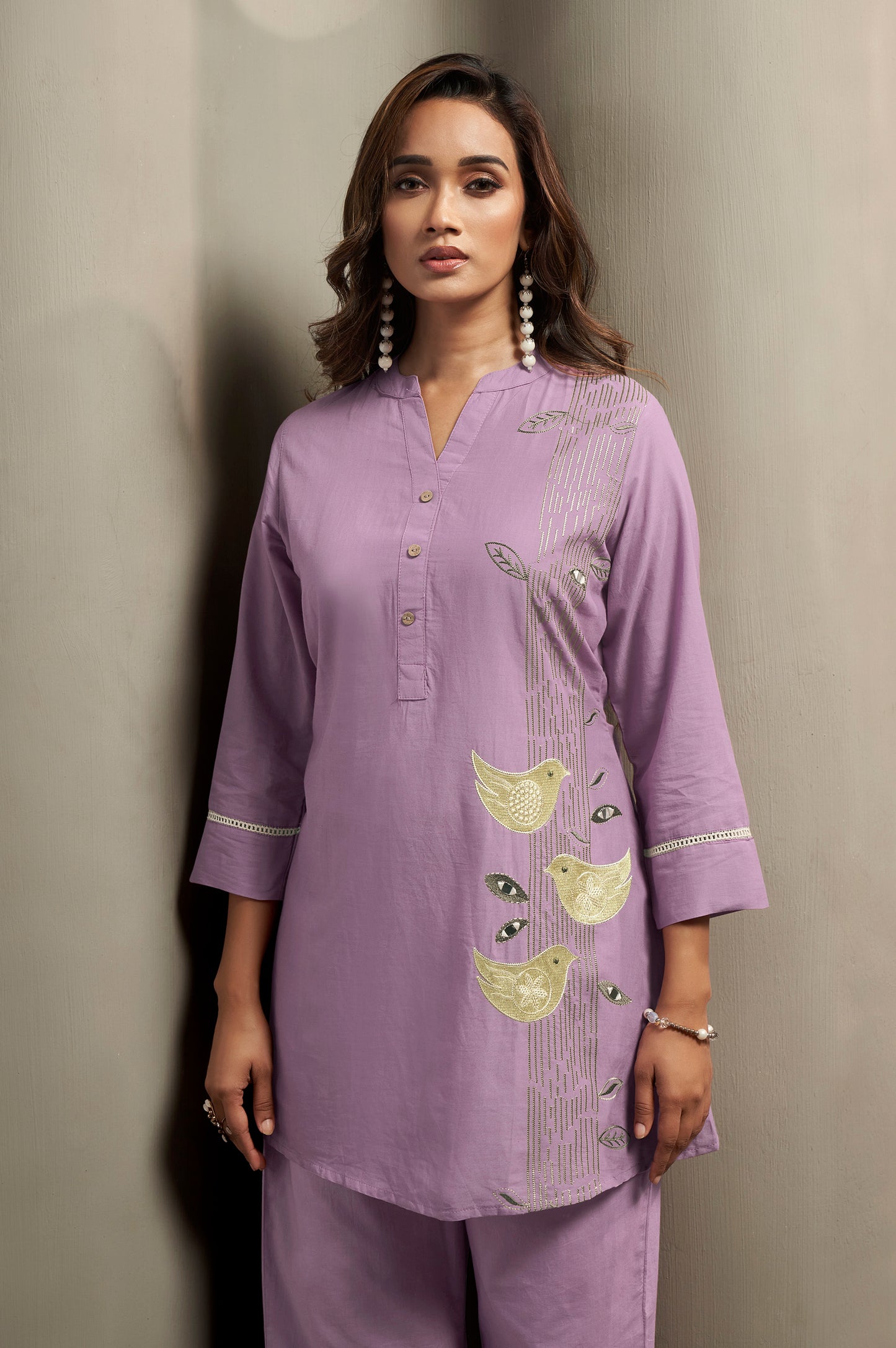 Women's Purple Pure Cotton Bird Embroidered Straight Kurta with Solid Pure Cotton Pants Co-ord Set