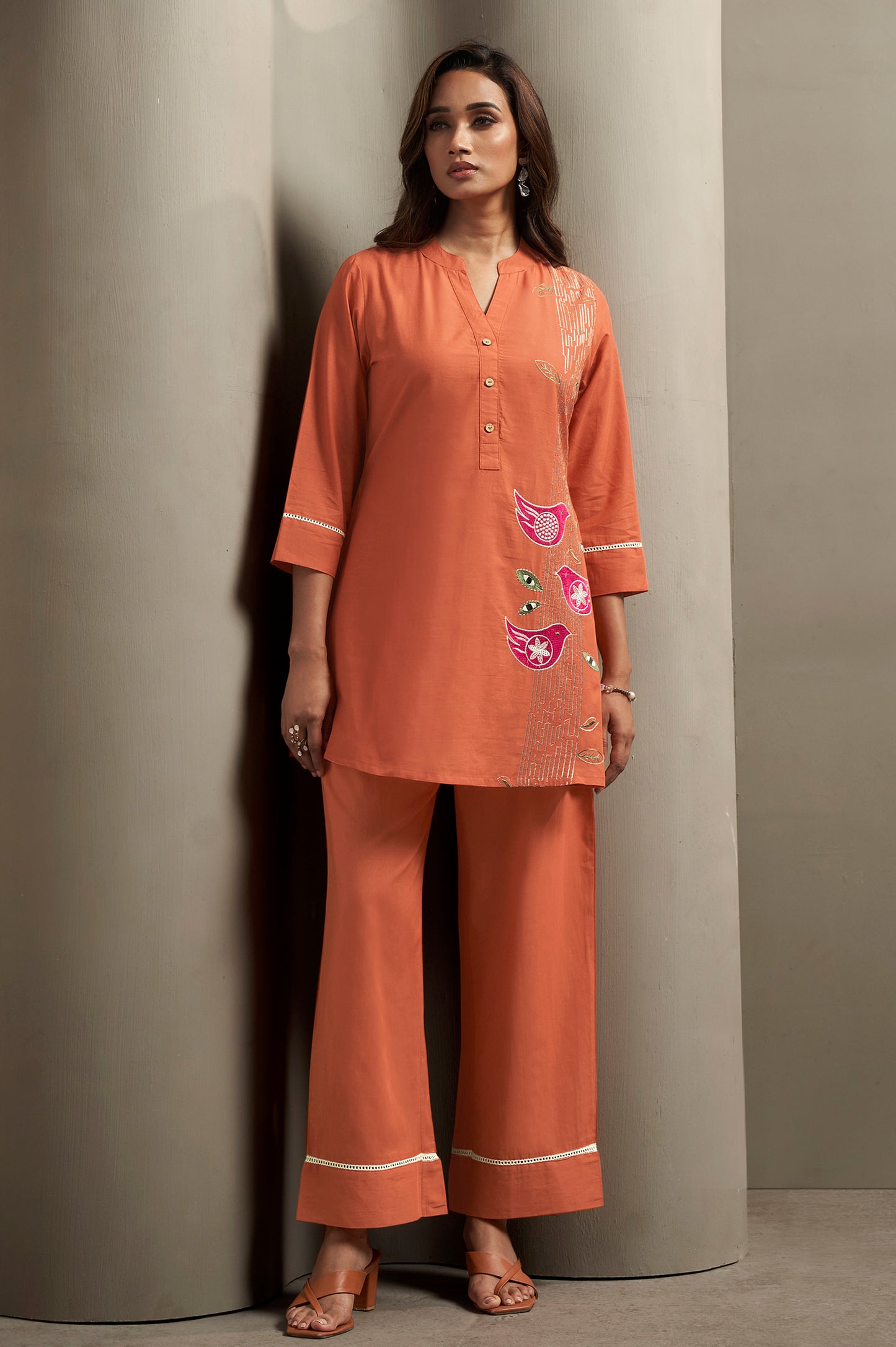 Women's Pure Cotton Bird Embroidered Straight Kurta with Solid Pure Cotton Pants