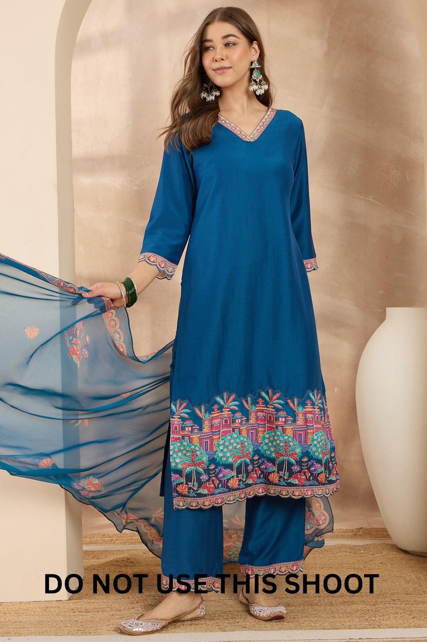 Women Blue Chinnon Applique Digital Print Kurta Pant Dupatta Set