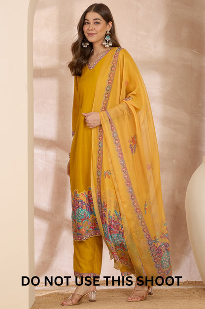 Women Mustard Chinnon Applique Digital Print Kurta Pant Dupatta Set