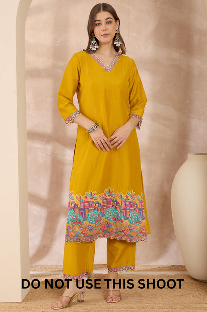 Women Mustard Chinnon Applique Digital Print Kurta Pant Dupatta Set