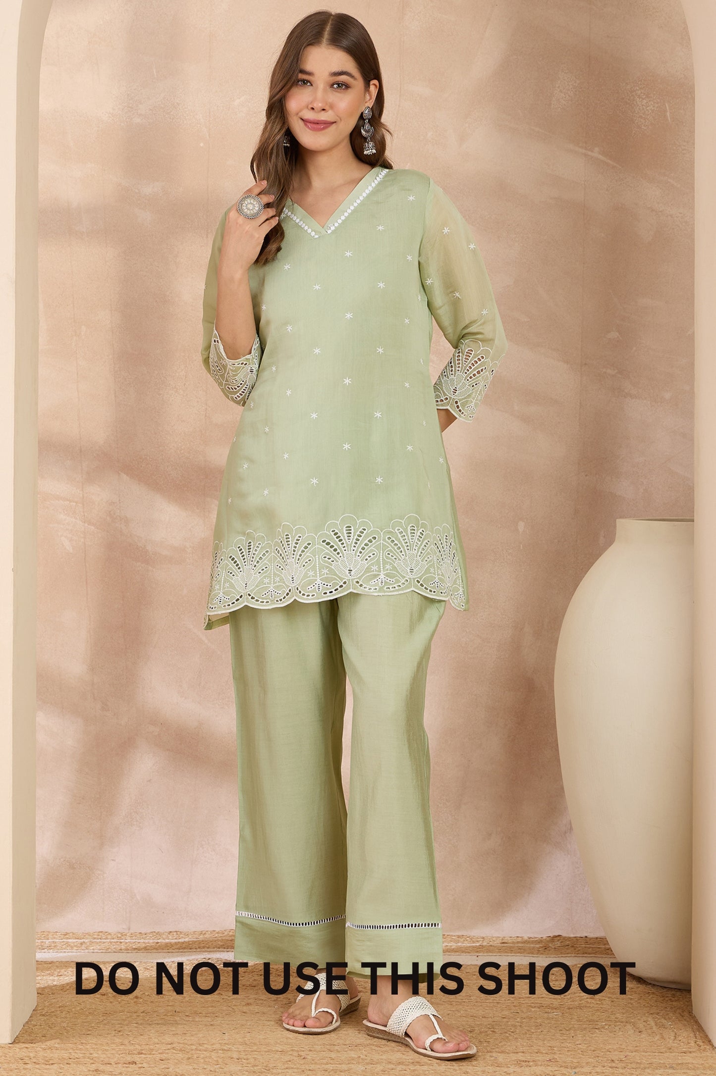 Women Pista Green Mul Chanderi Schiffly Work Tunic Pant Co-ord Set
