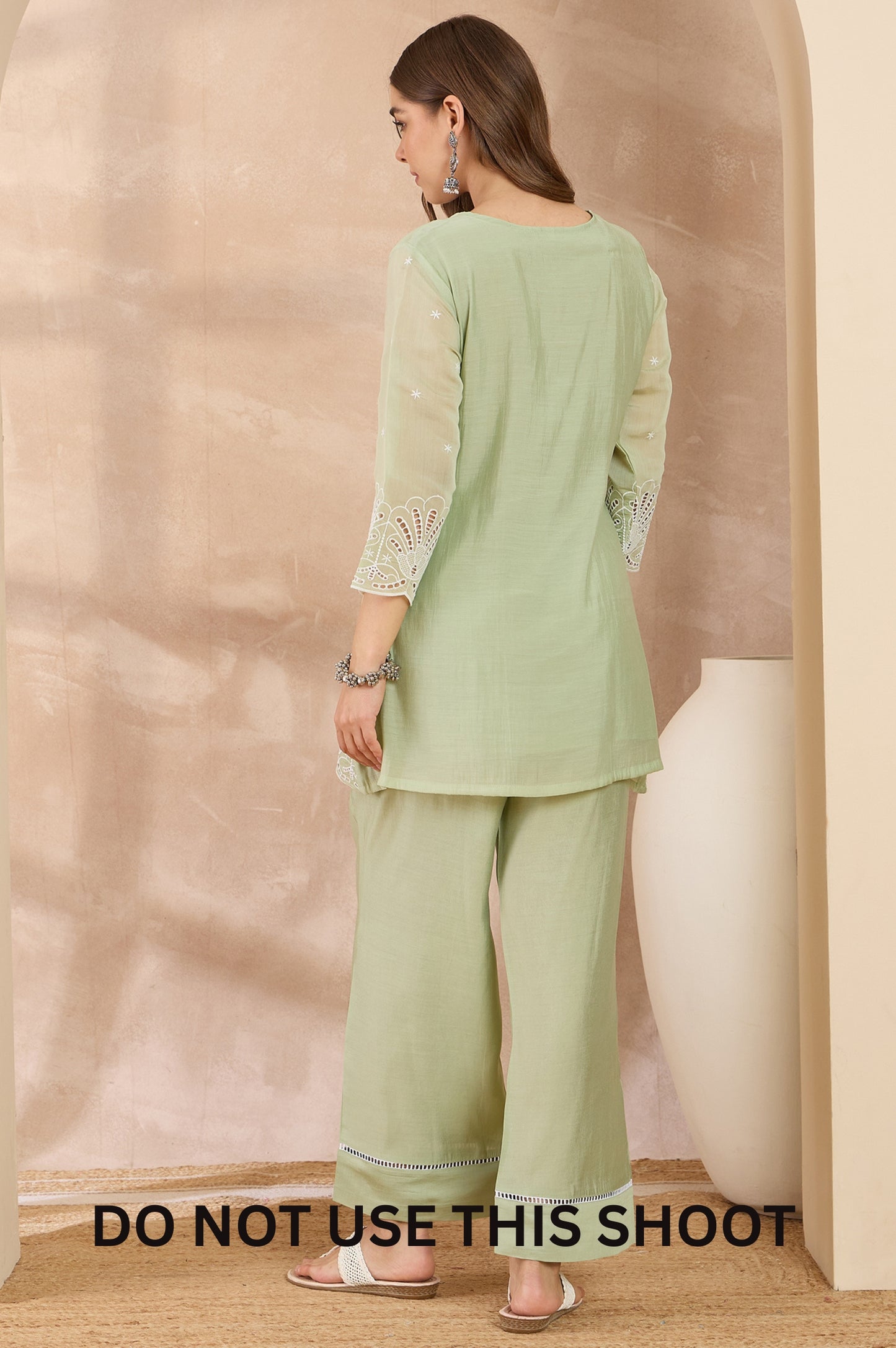 Women Pista Green Mul Chanderi Schiffly Work Tunic Pant Co-ord Set