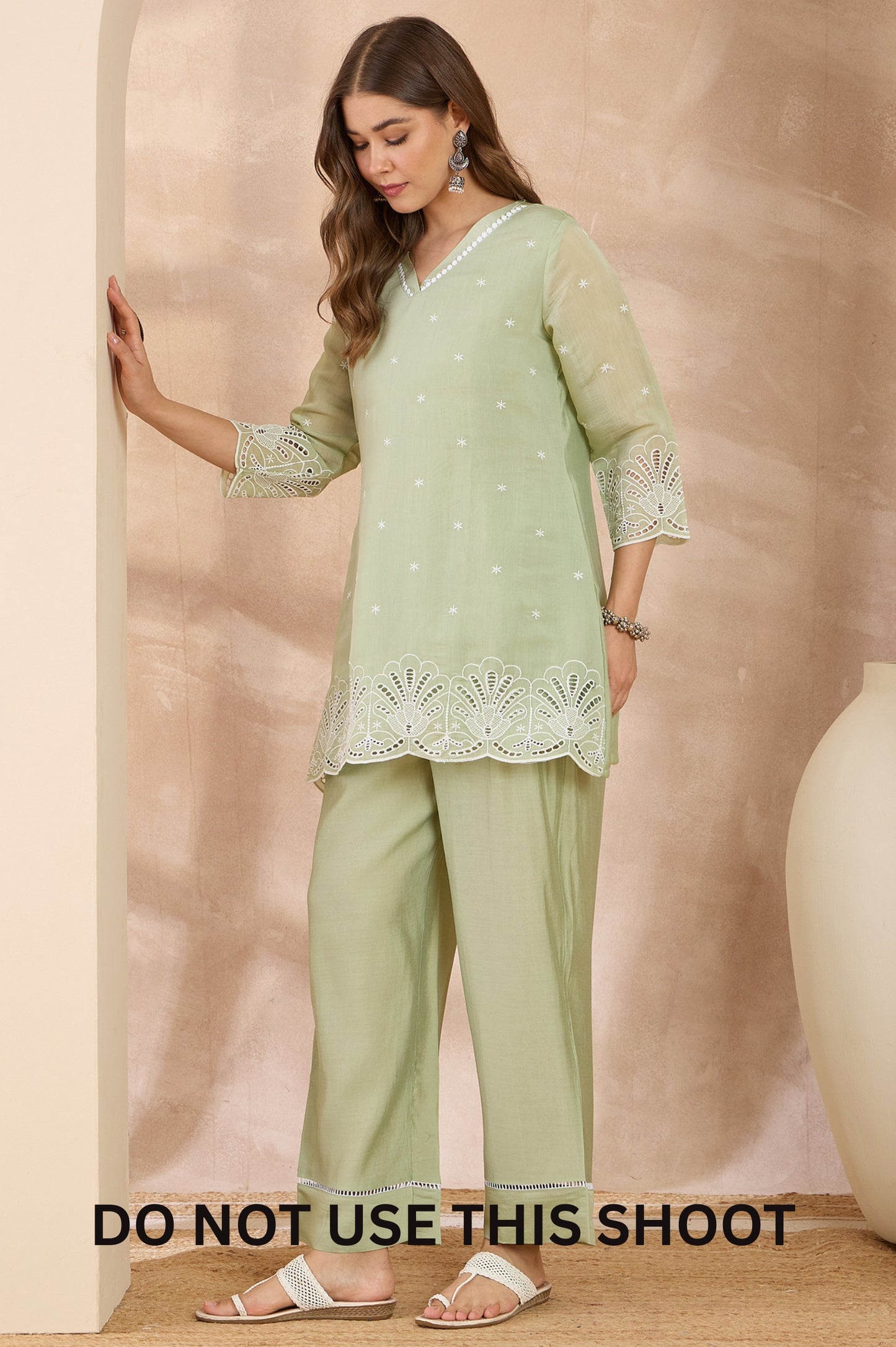 Women Pista Green Mul Chanderi Schiffly Work Tunic Pant Co-ord Set