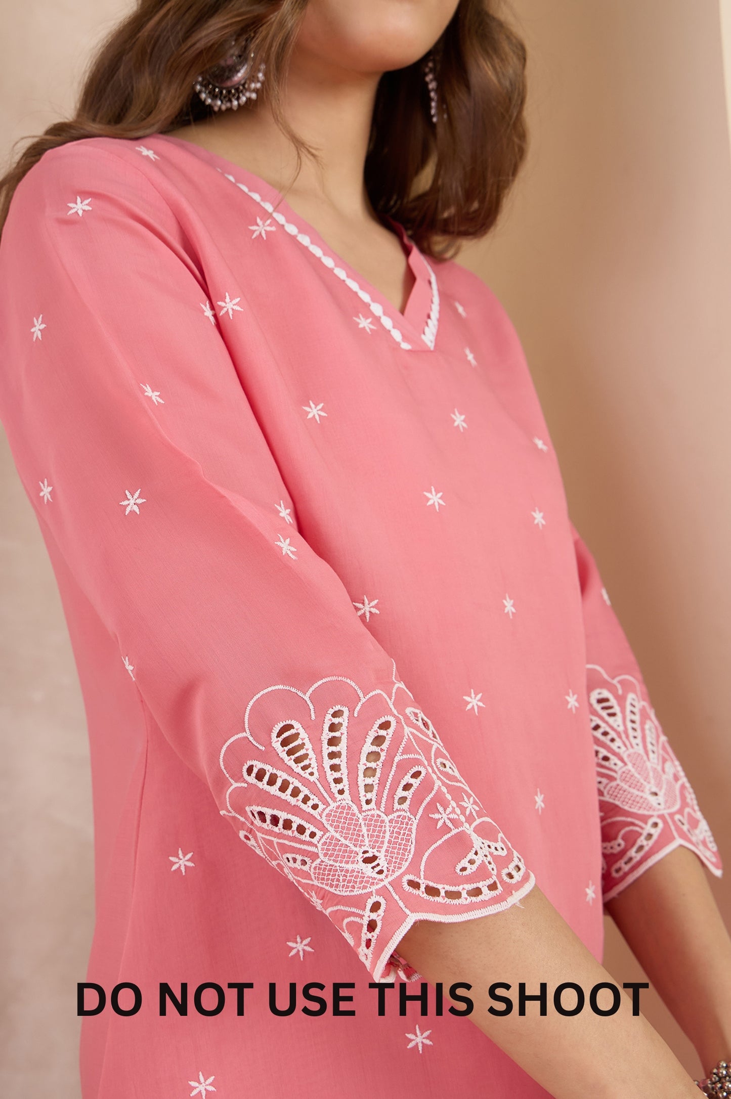 Women Peach Mul Chanderi Schiffly Work Tunic Pant Co-ord Set