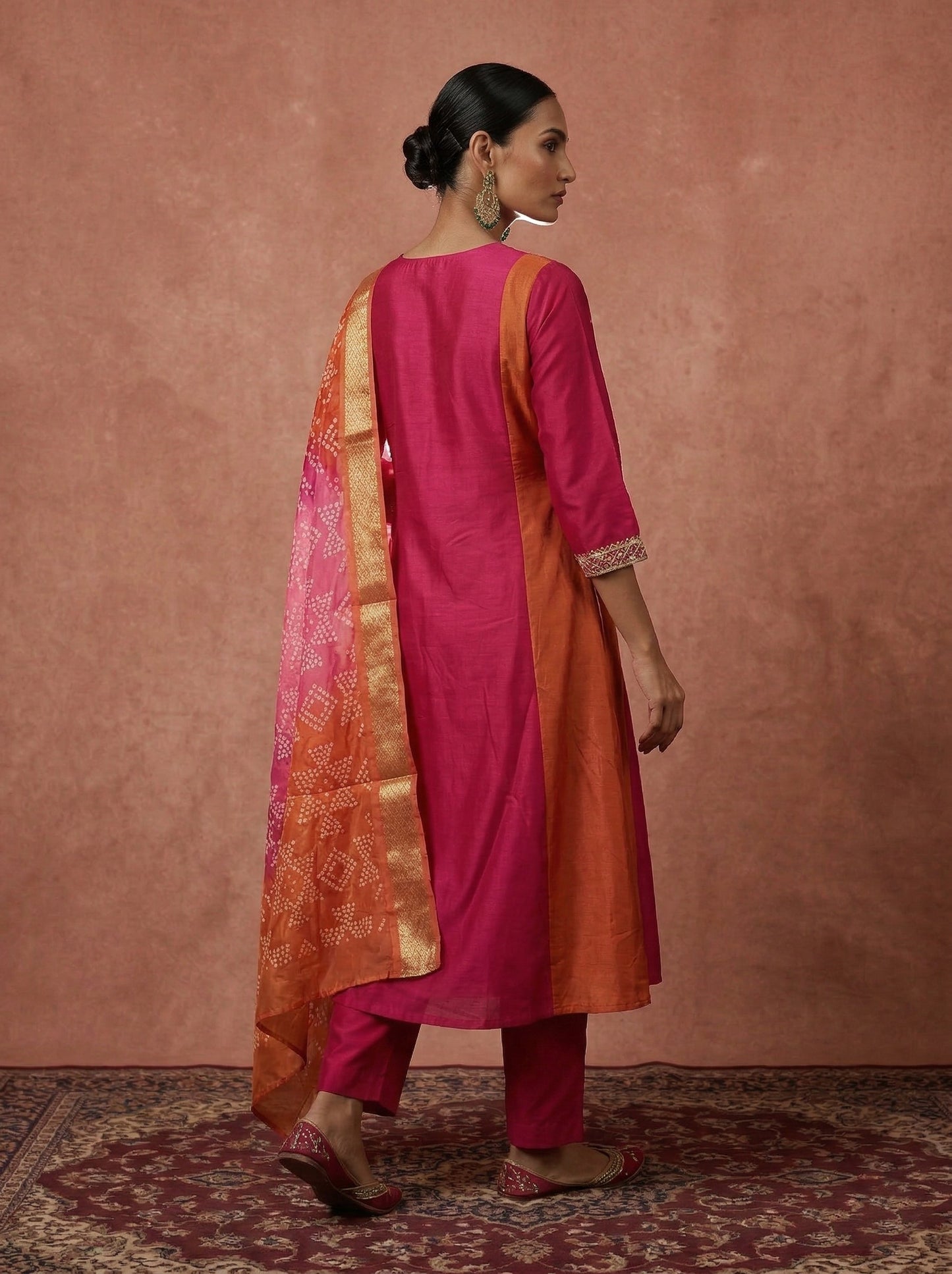 Dresoul Chinnon Embroidered Kurta Set