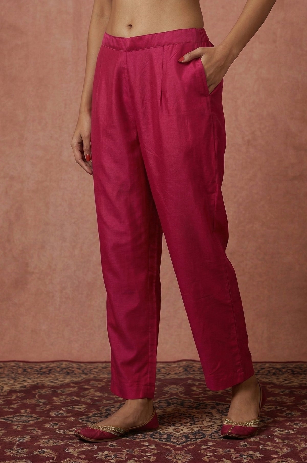 Dresoul Chinnon Embroidered Kurta Set